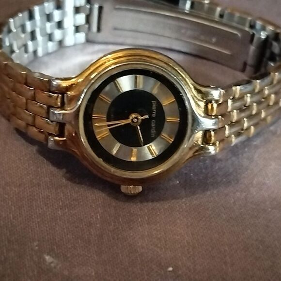 Pierre Cardin Watch - Picture 8 of 10